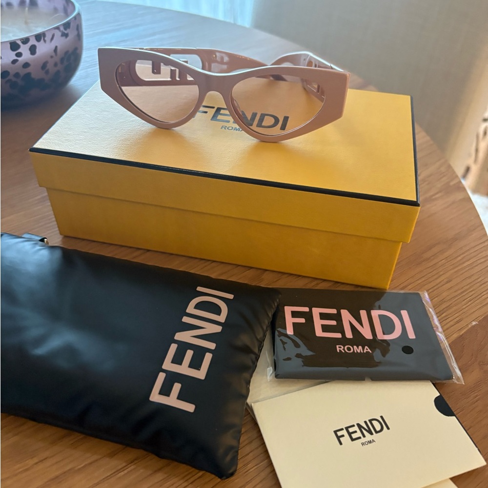 Fendi Pink Sunglasses Elegant Accessories